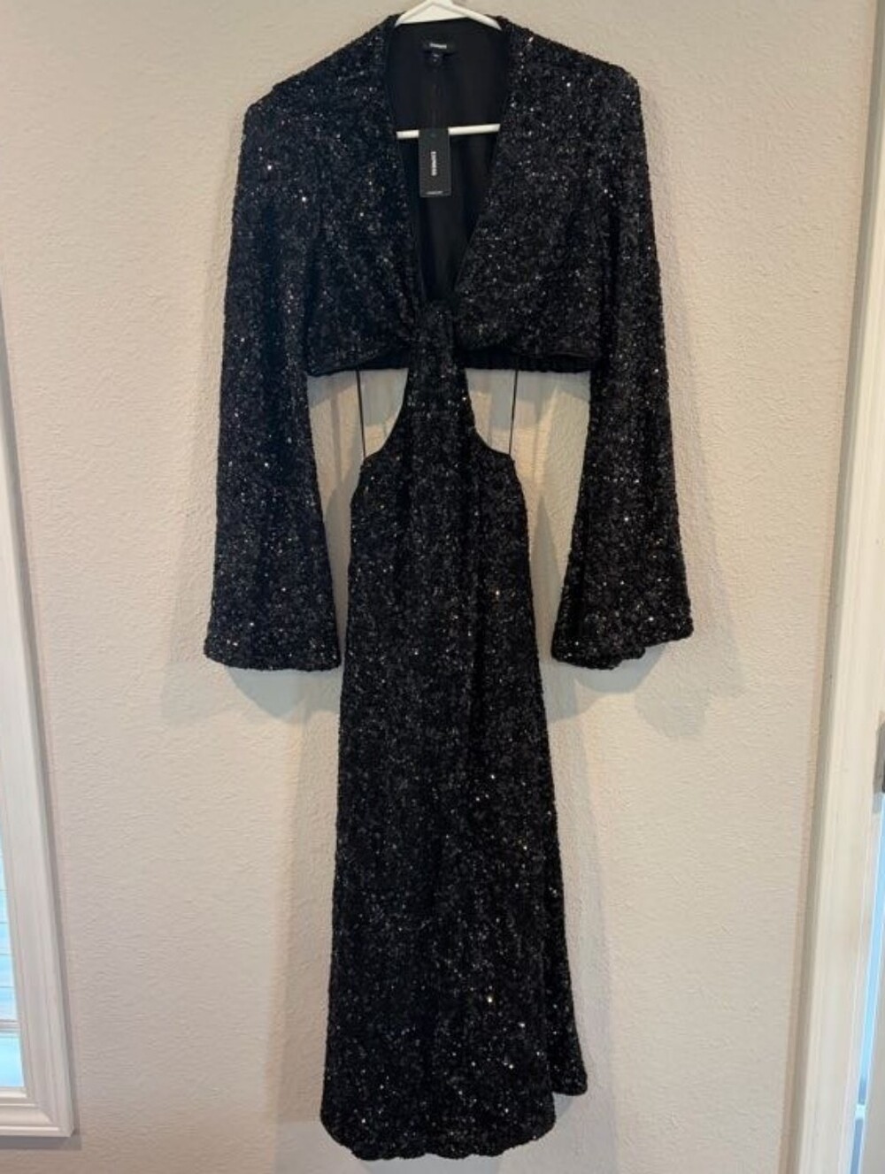 NWT EXPRESS Womens Black Sequin Long Belle‎ Sleeve Cut Out Midi Dress Size Small
